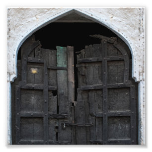 Foto Porta de madeira carbonizada