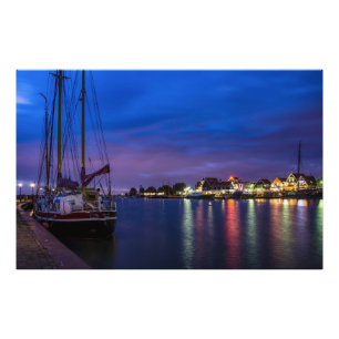 Foto Porto iluminado de Volendam à noite