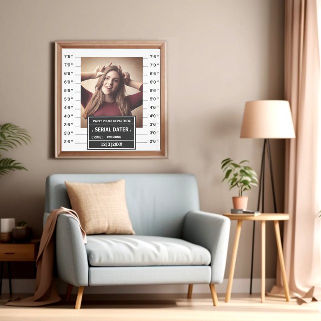 Foto Poster de tiro de lama personalizado engraçado (Funny police mugshot parody poster with custom photo)