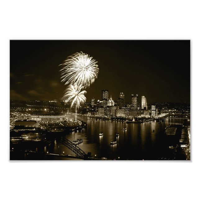 Foto Premium-Pittsburgh Night w/Fireworks-Sepia (Frente)