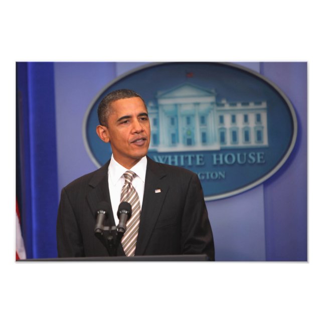 Foto Presidente Barack Obama faz um anúncio (Frente)