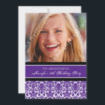 Foto preta roxa 18 Convites de aniversário<br><div class="desc">Foto personalizada 18ª Convites de aniversário em elegante cor damasco floral de ameixa escura,  preto e branco clássico. Adicione seu nome,  foto e detalhes da festa para um convite de aniversário exclusivo e na moda 18.</div>