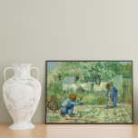Foto Primeiros passos, após Millet por Vincent Van Gogh<br><div class="desc">No outono e no inverno de 1889-1890, enquanto um paciente voluntário no hospício em Santo-Rémy, Van Gogh pintou vinte e um exemplares depois de Millet, um artista que ele muito admirava. Ele considerou suas cópias "traduções" semelhantes à interpretação de um músico da obra de um compositor. Personalize-o com seus próprios...</div>
