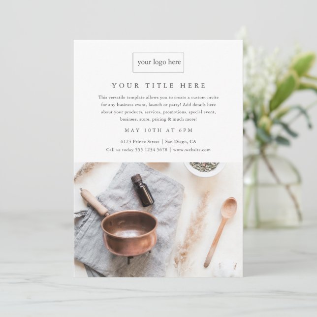 Foto profissional minimalista do evento comercial (Em pé/Frente)