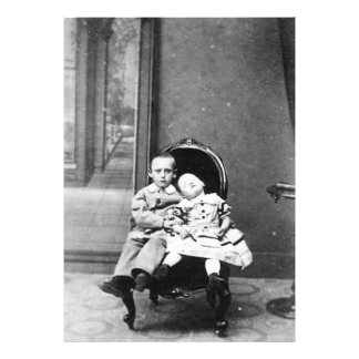 Foto Retrato Assombrador de Irmãos Vintage