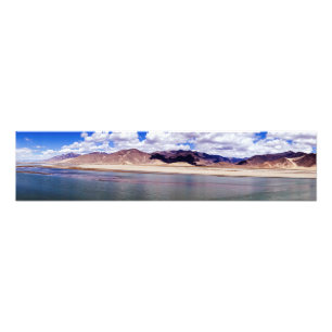 Foto rio Brahmaputra e paisagem desértica - Tibete