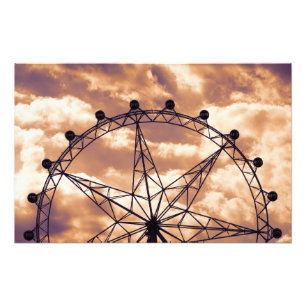 Foto roda-gigante no céu