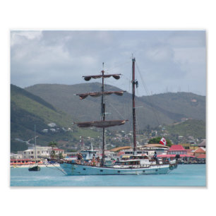 Foto Rua, Thomas com Barco Alto, parece pirata