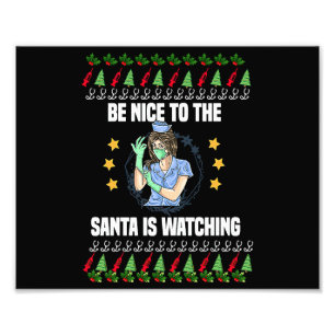 Foto Seja Bom Para A Enfermeira O Papai Noel Está Obser
