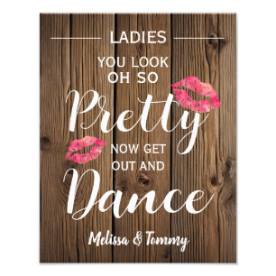 Foto Sinal de Banheira de Casamento Russo do Country Ba