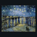 Foto Starry Night Vincent van Gogh<br><div class="desc">Algodão em Cordeville. Vincent Willem van Gogh. Paisagem noturna em tons azuis e amarelos escuros. Há uma ponte sobre o rio. No primeiro plano,  um homem e uma mulher caminham pelo cais. As estrelas estão brilhando no céu. Reprodução de famosas imagens de arte no dominio público.</div>