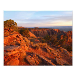Foto Sunrise no Grand View Trail em CO Monument