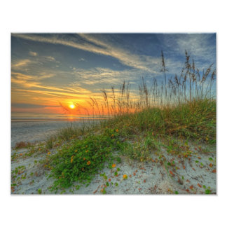Foto Sunrise sobre dunas de areia na praia de Daytona,