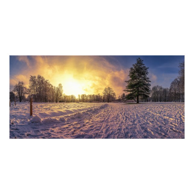 Foto Sunset sobre o parque de inverno de neve (Frente)