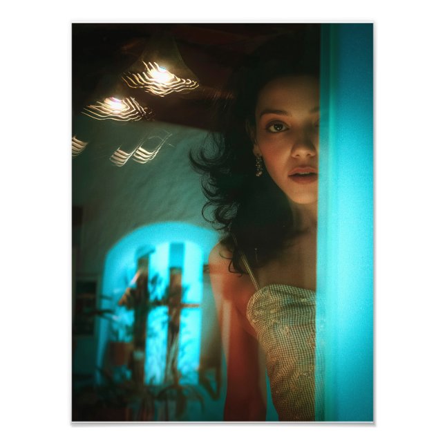 Foto Surpresa, saindo de uma porta (Frente)