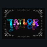 Foto Taylor - O nome Taylor em luzes 3D (Fotografia)<br><div class="desc">Um pouco de magia para o Taylor em sua vida! O nome Taylor é refletido em água tranquila, com hexágonos de folhas flutuantes. As letras parecem ser esculpidas de gelo ou cristal. Esta imagem é uma fotografia de letras feitas à mão, que mudam aleatoriamente, produzindo padrões únicos e cores de...</div>
