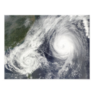 Foto Tempestade tropical Parma e tufão super Melor