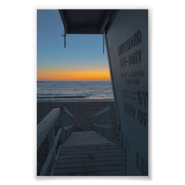 Foto Torre salva-vidas ao sol (Frente)