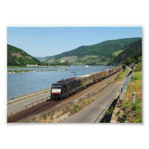 Foto Trem de carga em Assmanshausen à reno