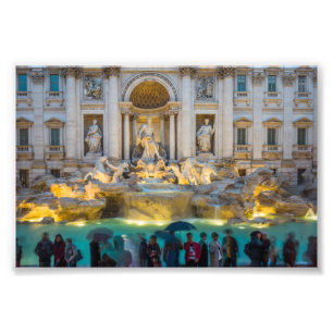 Foto Trevi fountain em chuva à noite Roma Itália