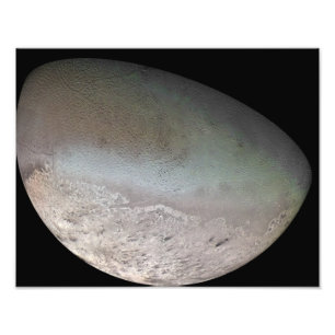 Foto Triton, a lua a maior do planeta Netuno