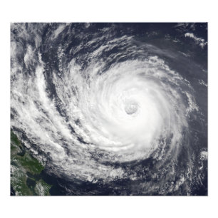 Foto Tufão Phanfone