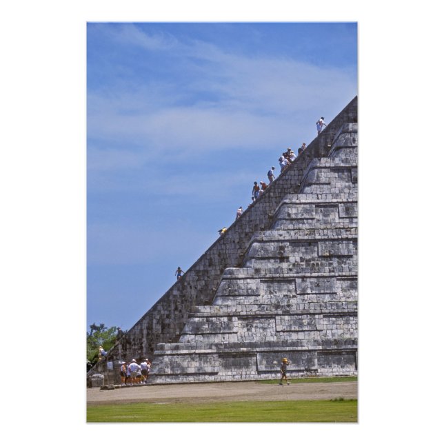 Foto Turistas subindo escadas nas ruínas de El (Frente)