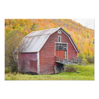 Foto Um celeiro nas Montanhas Verdes de Vermont. Hancoc