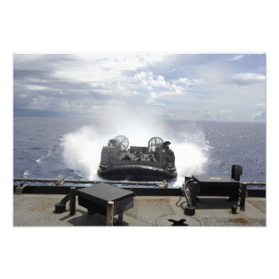 Foto Um coxim de ar da barca de descarregamento