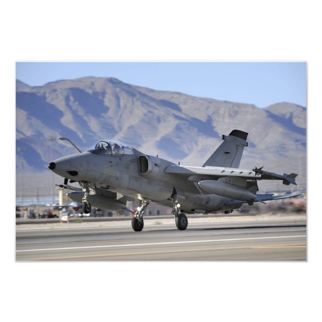 Foto Um lutador da Força Aérea italiana AMX (Frente)