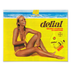 Foto Vintage Tanning Beach Girl