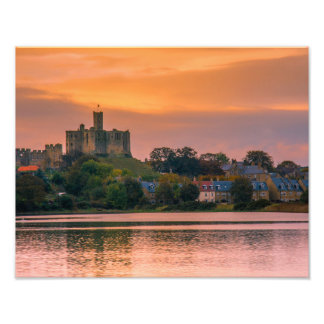 Foto Warkworth Village e Castle ao pôr do sol