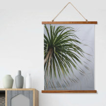 Fotografia de árvore de palma tropical em windblow