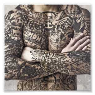 Fotografia do tatuagem do corpo masculino