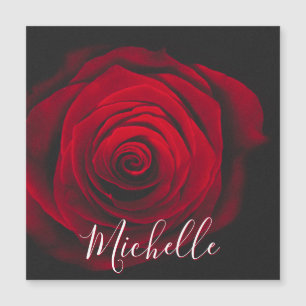 Fotografia vintage de rosa vermelha com monograma