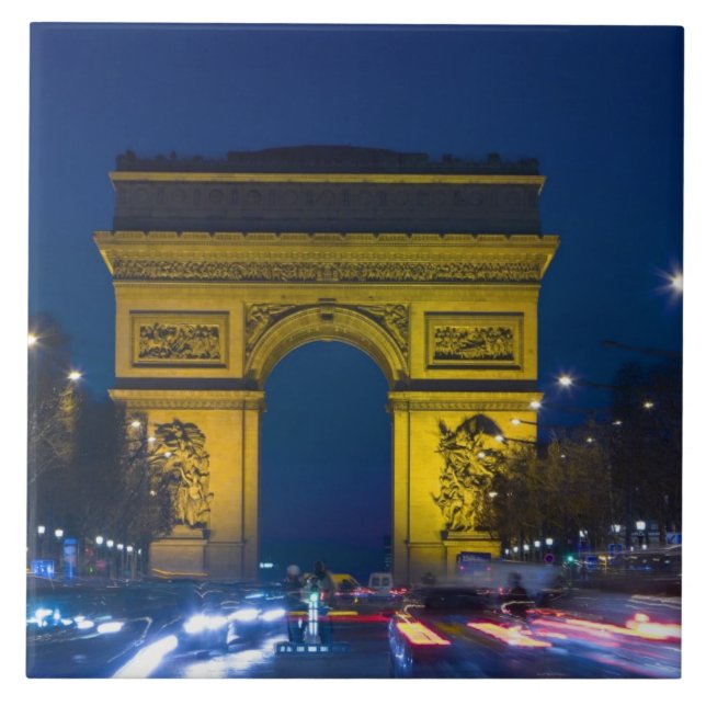 França, Paris. O Arco do Triunfo e o (Frente)