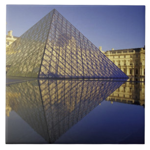 FRANÇA, Paris Reflexo, Pirâmide. O Louvre