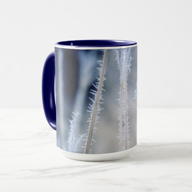 Frio uma geada do inverno na caneca de café (Frente Esquerda)
