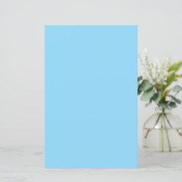 Fundo azul claro sólido uniformemente colorido
