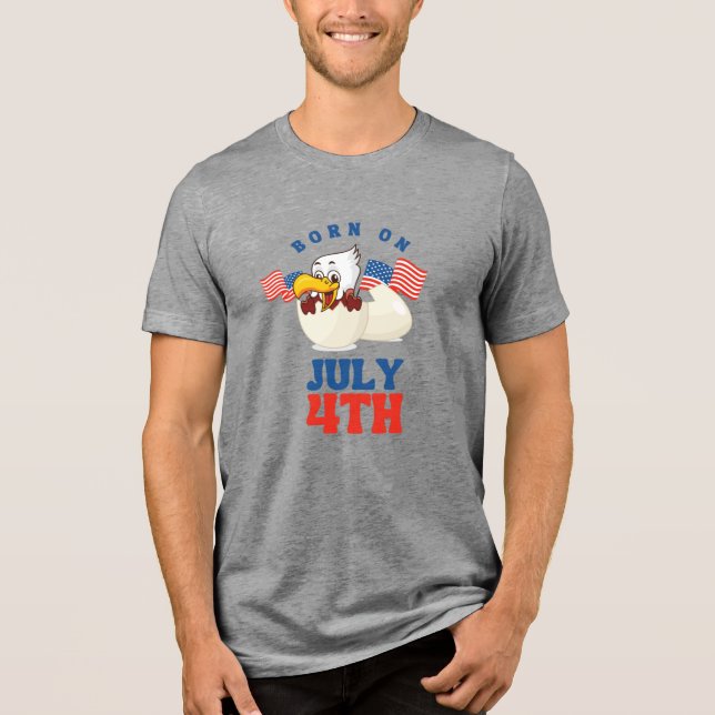 Funny Born on July 4th Eagle T-Shirt (Frente)