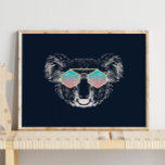 Funny Koala | Com Impressão de Parede de Sol<br><div class="desc">Funny Koala | Com o Impressão de Muro de Sol - Esta engraçada impressão de Koala com óculos de sol bobo e nossa outra coleção de animais adicionará um pop de cor ao quarto do seu filho. | #funnykoalawalldecor #koalaprines #koalawallprint #koalacanvasprint #koalaprintable #koalaprintstoframe #koalawallprint</div>