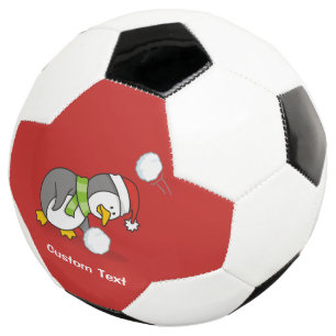 Futebol Pinguim de Natal ganhando uma bola de neve