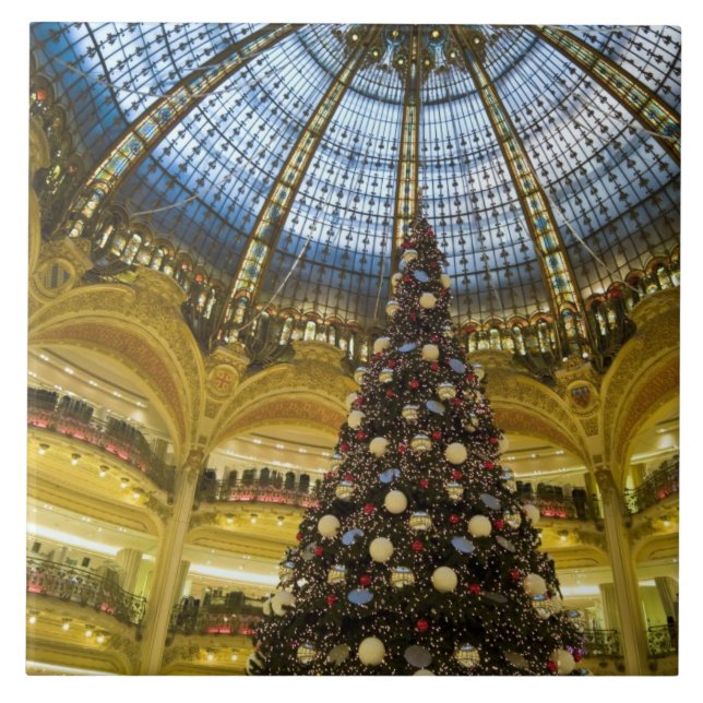 Galerias La Fayette no Natal, Paris, França (Frente)