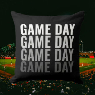 “Game Day Repeat” Almofada de Lançamento Negrito