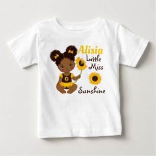 Garota Americana Africana com Camisa Girassol