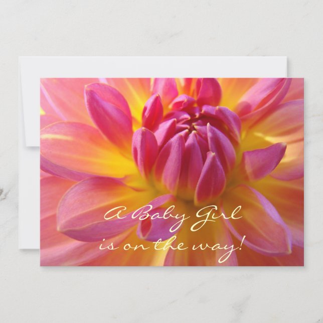 Garota bebê está a caminho! Convites para Bebê (Frente)