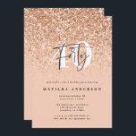 Garota-brilho aniversário de 40 anos moderna<br><div class="desc">40º convite de aniversário de efeito de faísca de pêssego cor-de-rosa. Texto de script moderno monocromático design. Parte de uma coleção.</div>