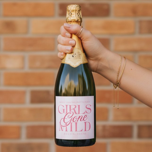 Garotas Comportadas Rosa Despedida de Solteira (Girls Gone Mild Pink Bachelorette Sparkling Wine Label)