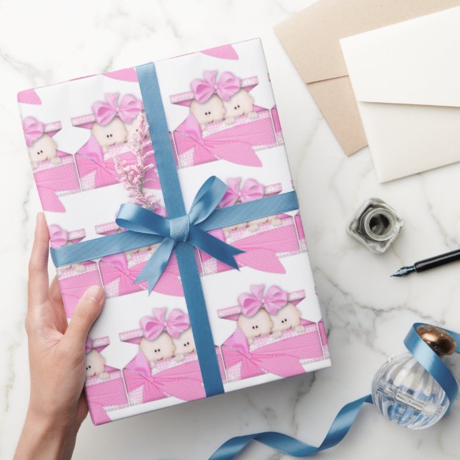 Garotas gêmeas em papel de embrulho presente (Presentear)