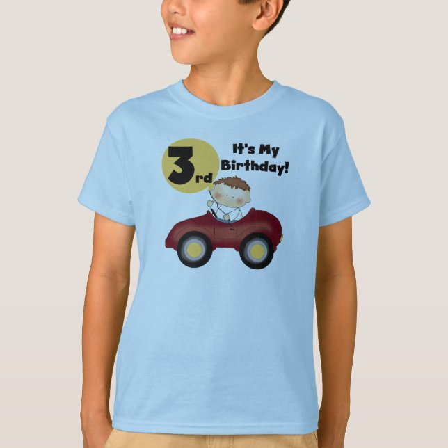 Garoto em camisetas e presentes de aniversário de  (Frente)